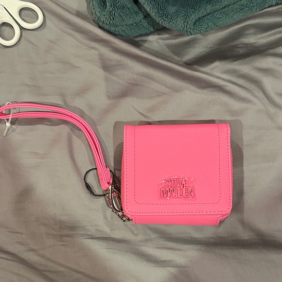 Steve Madden Handbags - Steve Madden Vibrant Pink Wallet